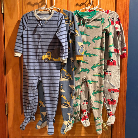 Carters lot of 4 footed sleepers pjs pajamas all size 3T no holes in feet! 3T