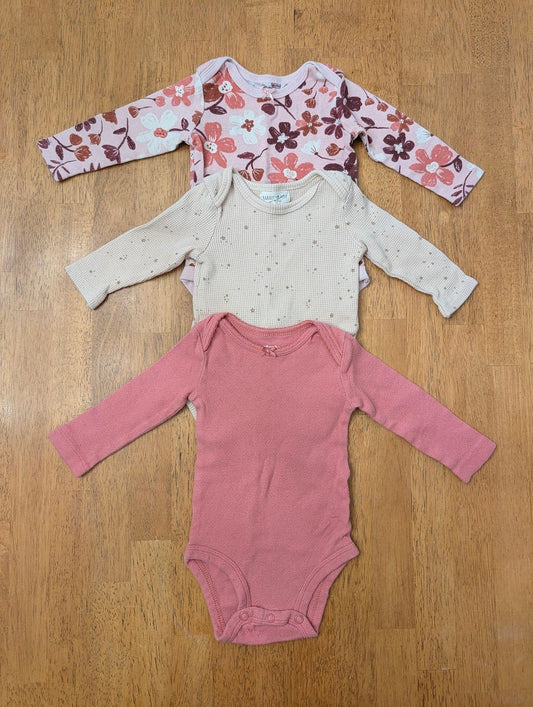 Member's Mark 3m, Rabbit & Bear 3-6m, Carter's 3m Pink floral, beige star runs small, pink hearts 3 Months