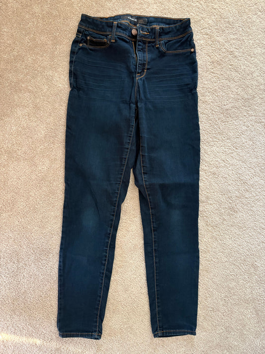 Jordache, 6, Women's super skinny jeans dark blue wash, zipper closure Women's 6