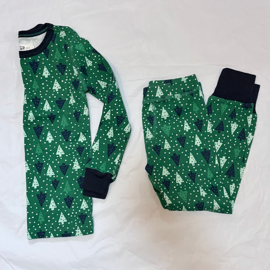 Crew Cuts pj pajama set green with trees EUC 5T/5