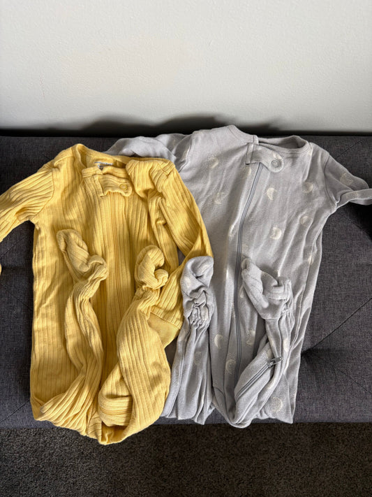Boy or Girl Zip Up Footie Onesies Bundle of 2, Yellow and Grey 9 Months