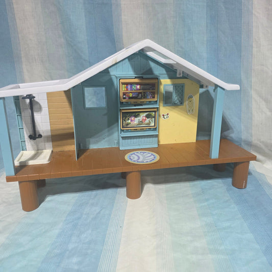 Bluey Ultimate Beach Cabin Playset  Playsets