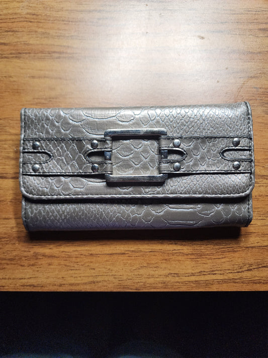 Gray & Silver wallet 12 Card slots w. Check book section & zipper pockets Wallet