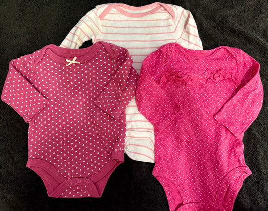 Pink 3 piece long sleeve onesies 0-3 months Pink 3 piece long sleeve onesies 0-3 months 3 Months