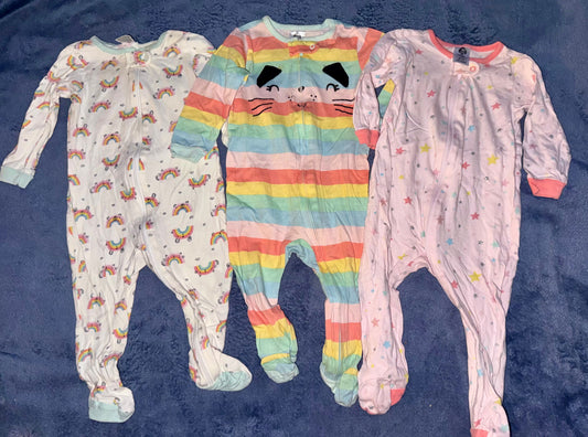 Gerber 3 pack footie pjs 6-9 months Gerber 3 pack footie pjs 6-9 months 6 Months