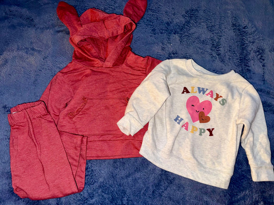 6-9 months sweat suit and crewneck set 6-9 months sweat suit and crewneck set 6 Months