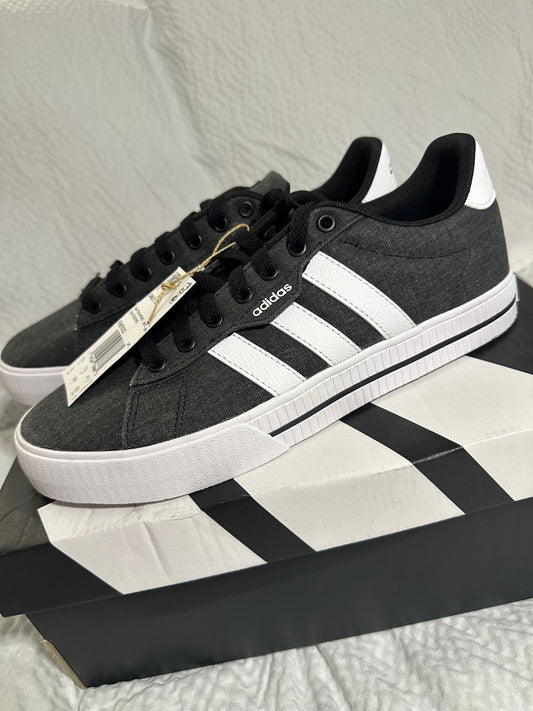 ADIDAS Size M 8, W 9. NWT. Daily 3.0 skate shoes Black canvas, white stripes and base. 8 (Adult)