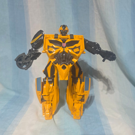 Hasbro Transformers Age of Extinction Mega 1-Step Bumblebee figure. Figures and Animals