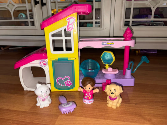 Fisher Price Little People Barbie Little People Pet Wash Playsets
