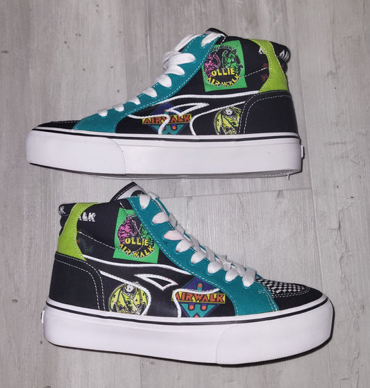 AirWalk size 8 New Autora two high top shoe 8 (Adult)