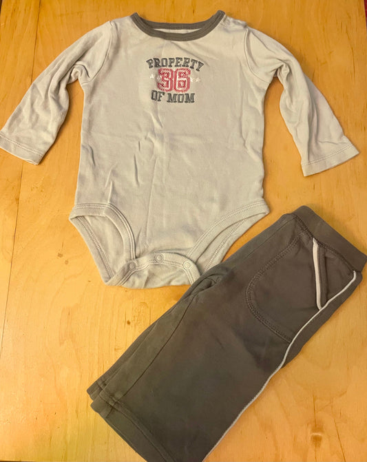 Carters Long sleeve onesie with matching pants 9 Months