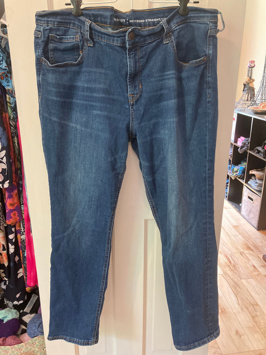 Old navy boyfriend straight cut jeans boot cut Size 16 regular length. Denim jeans Women's 16