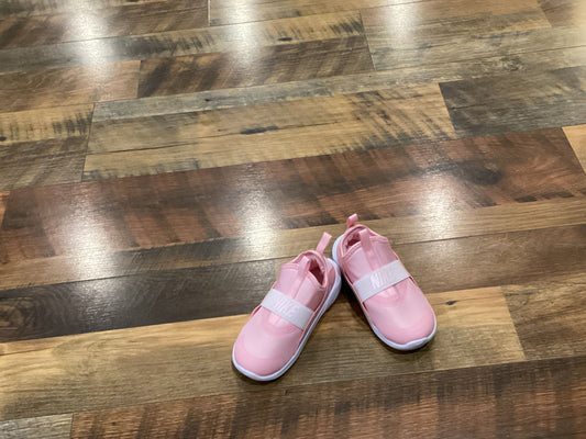 Nike Girls pink sneakers. NEW 10 (Lil' Kid)