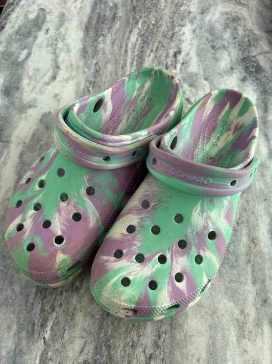 Croc Tie dye platform crocs 9 (Adult)