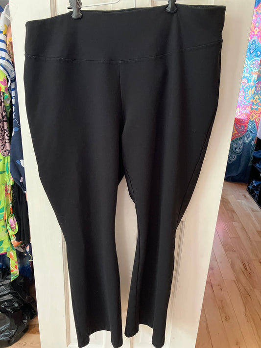 Roamans size 1x size 22-24, black pants Elastic waist black trousers slacks boot cut stretchy Women's - XL