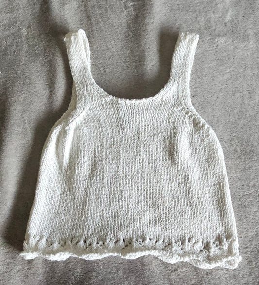 Art Class White knit tank. Super cute!! 8
