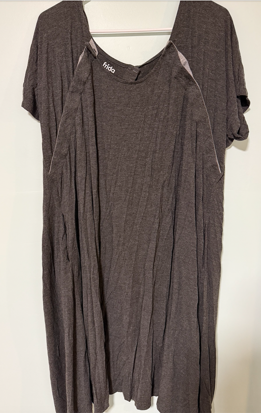 One size Frida Mom delivery gown Frida Mom delivery gown. Buttons in back and on shoulders Women's Med 8-10