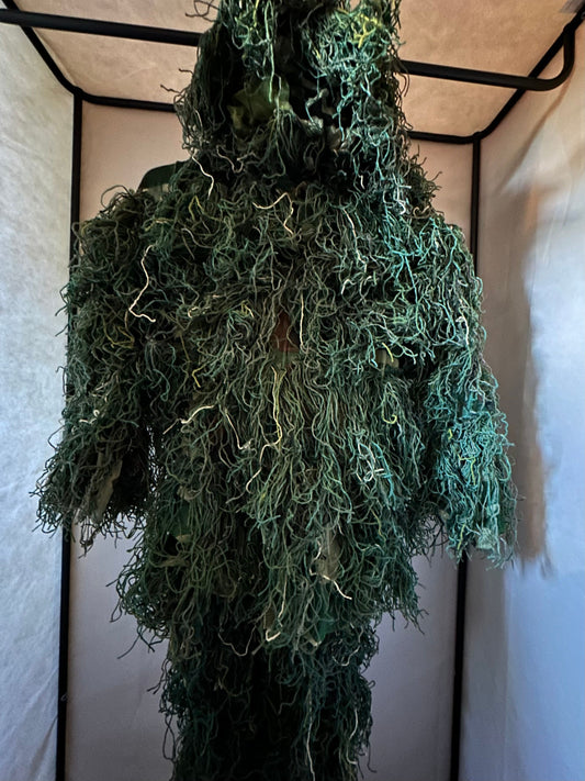 Ghillie Suit. Youth Small- Under 88 lbs 3 pcs. Top, pants, hood. Woodland green. 8
