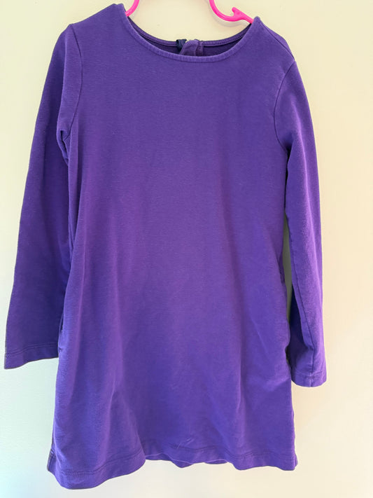 Primary girls dress long sleeve size 6 - 7 Purple. Zip up back. Pockets. 6