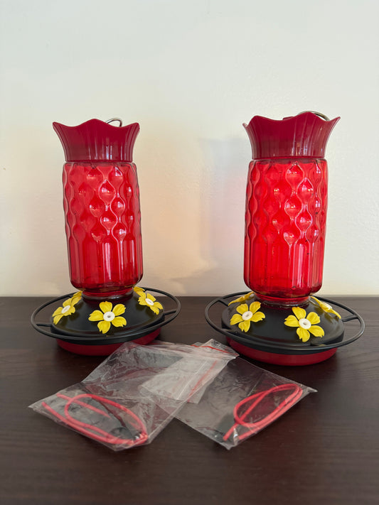 Hummingbird feeders Hummingbird red and black bird feeders Outdoor