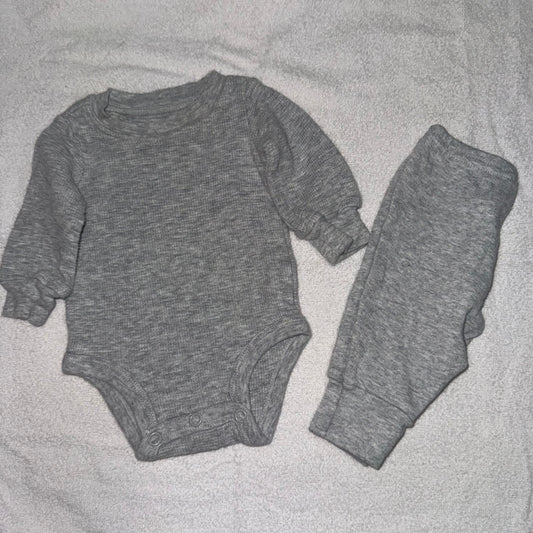 Carters newborn gray onesie and pants set Carters newborn gray onesie and pants set Newborn