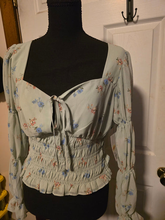 So Brand new with tags green flowery top Women's - L