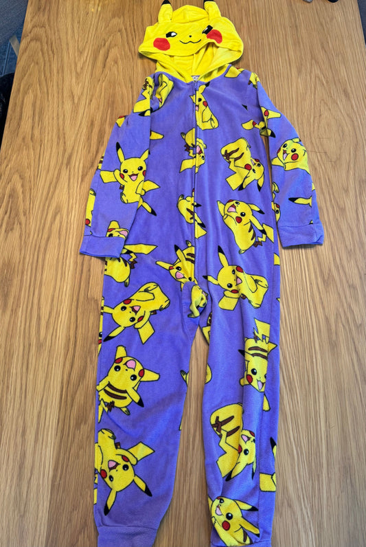Pokemon Pikachu one piece pajamas, footless Pokemon Pikachu one piece pajamas, footless With hood. Size 7/8 7