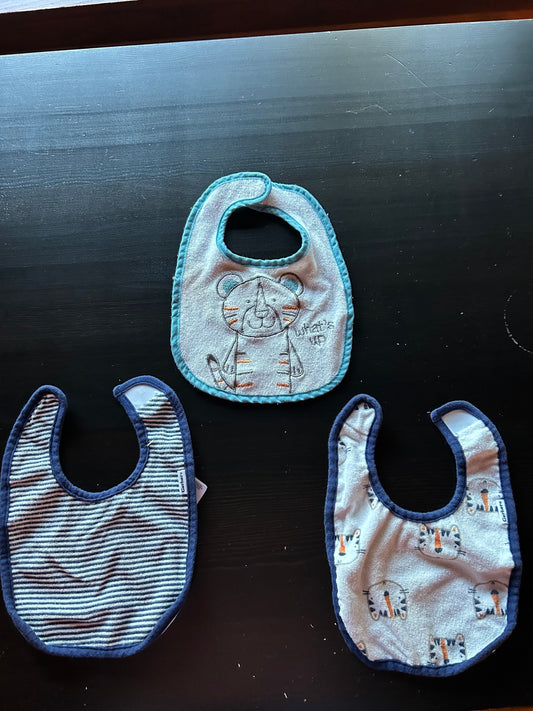 Gerber Baby Bib Bundle - 3 Pieces - Tiger Theme Set of 3 baby bibs featuring tiger and striped designs.