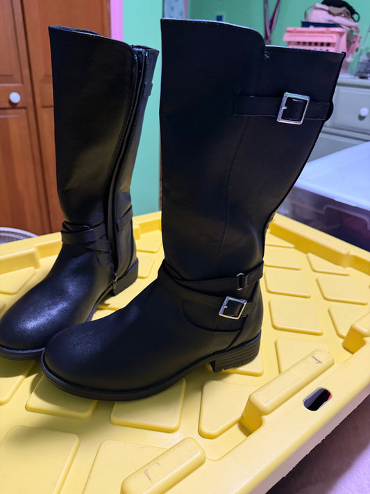 Kohls New black boots 4 (Big Kid)