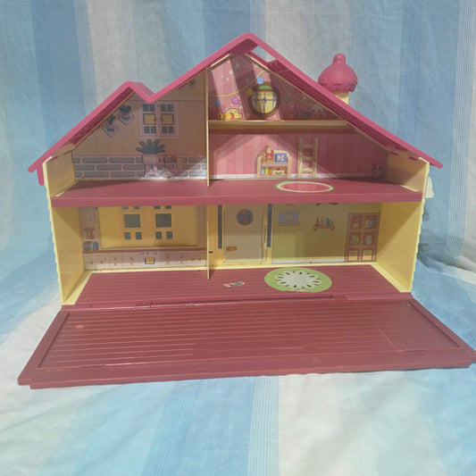 Bluey Family Home Playset fold up,  Playsets
