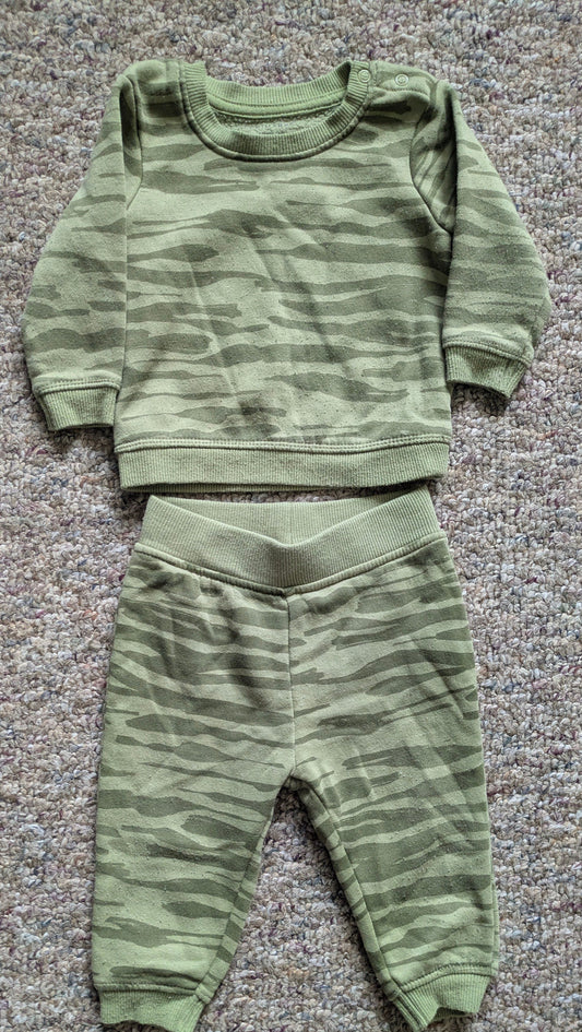 Primark: 6-9 months Green camo sweat set 6 Months