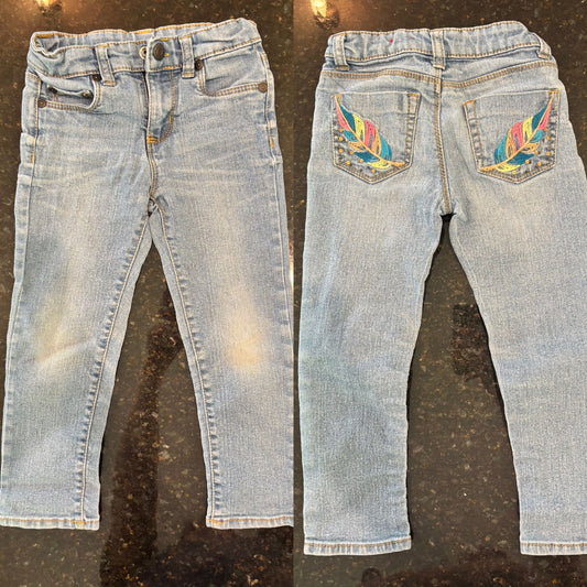 Arizona Jeans Girls 4T straight leg Arizona Jeans w/ back pocket detail 4T/4