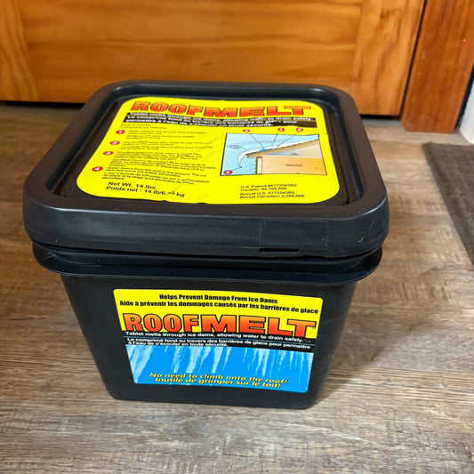 Roof Melt NIB brand new box of roof melting tablets Outdoor