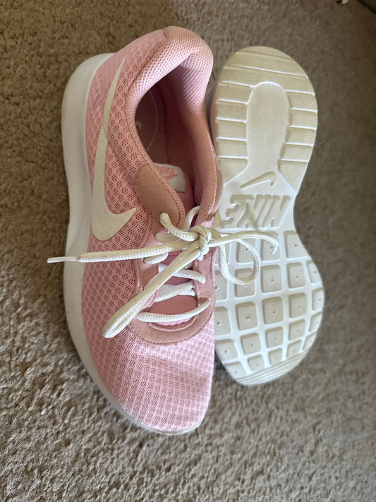 Nike Womens pink sneakers Women's - M