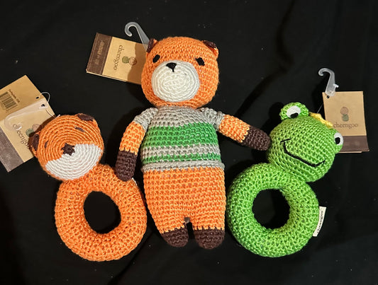 cheengoo NWT 3 Knit Toys 1 fox and 2 rattles NWT Infant