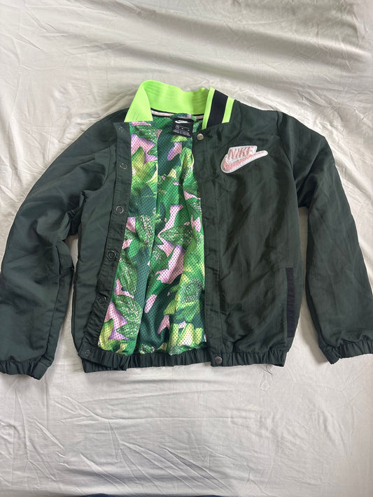 Nike, Medium. Light jacket Green, pink logo, tropical liner snap buttons great condition 8