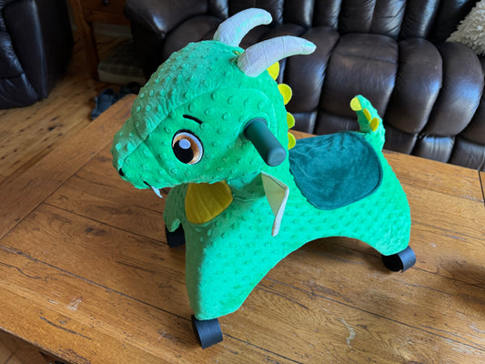 Radio Flyer Dragon All in working order makes noise and lights up. Minimal usage Ride-On Toy