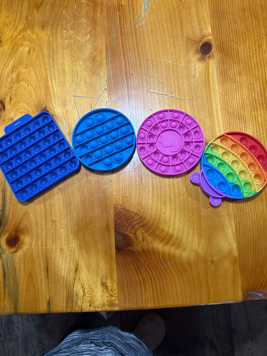 Pop it Four different small pop its Games