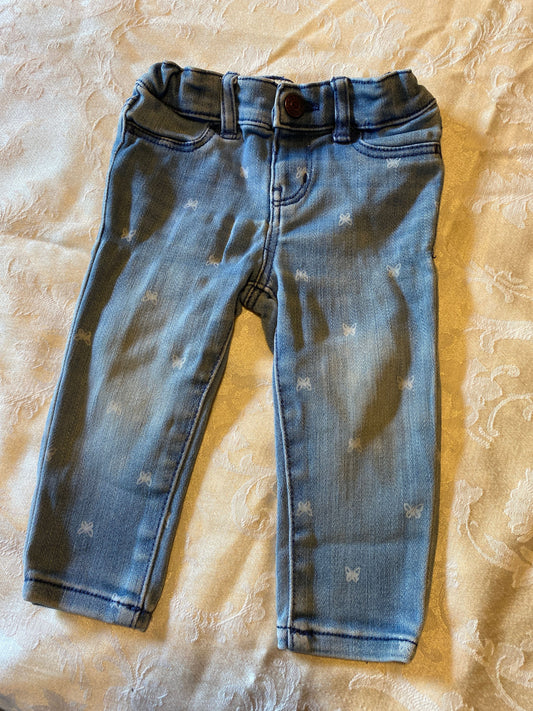 Oshkosh, 12m jeans with white butterflies, adjustable waistline, snap closure, real back pockets, fake front 12 Months