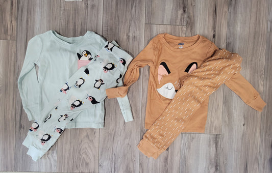 Old Navy 2 pack pj pajama set girls size 3T fox and penguins 3T