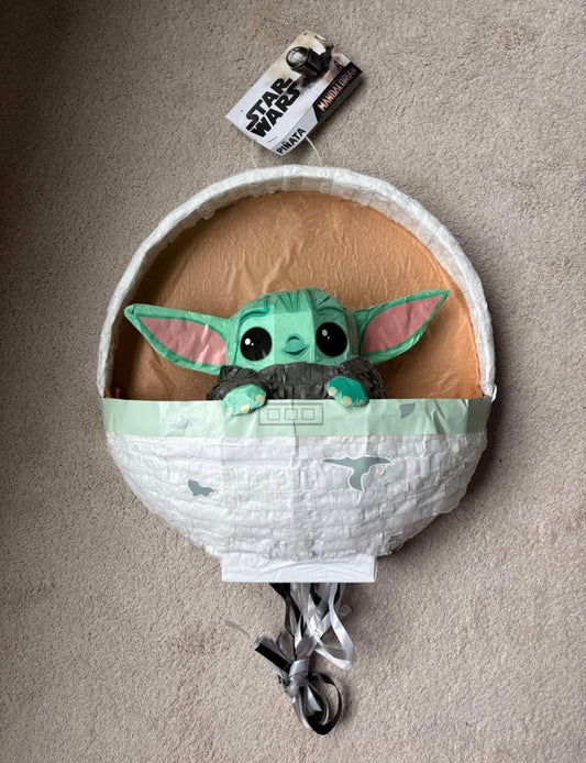 Star Wars Mandalorian The Child Piñata NWT pull string Piñata, size 17.5 inches