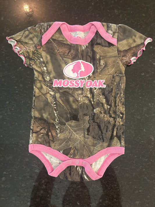 Mossy Oak Girls camp onesie size 12m 12 Months