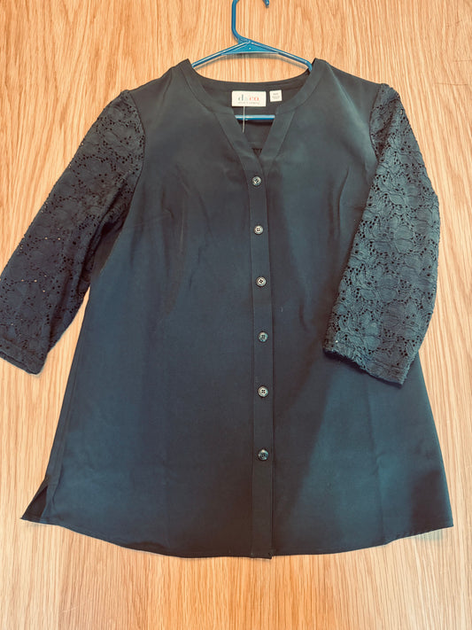 Denim & Co black top with lace Denim & Co black top with lace, fits like a medium Women's - XS