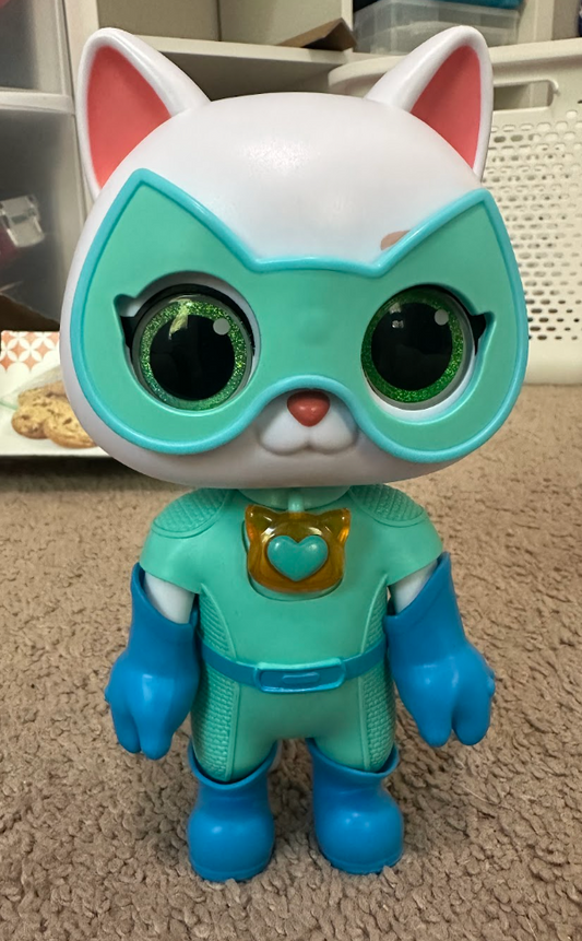 Disney Jr. Superkitties Transforming Bitsy-Talks! Removable Superhero Costume, Light-Up, Boots, Collar, Mask Figures and Animals