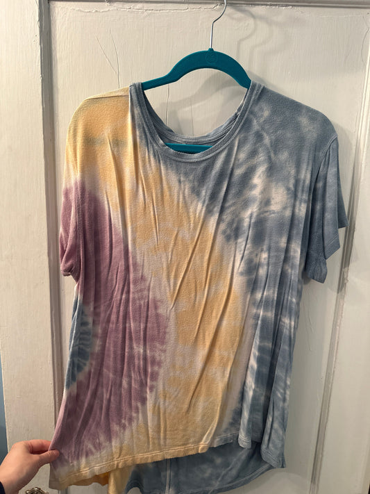 American Eagle Soft and Sexy t-shirt with some pilling . Loose fitting Women's - M