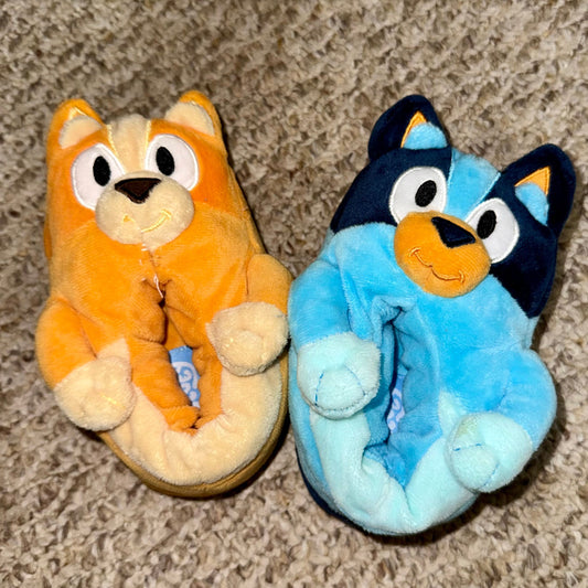 Bluey and Bingo slippers size 7/8 Bluey and Bingo slippers size 7/8 7 (Toddler)