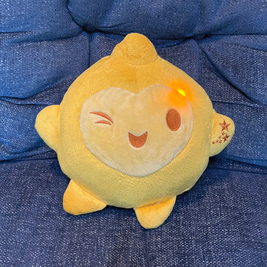 Disney WISH plush yellow star that lights up with hand is squeezed Plush Toys