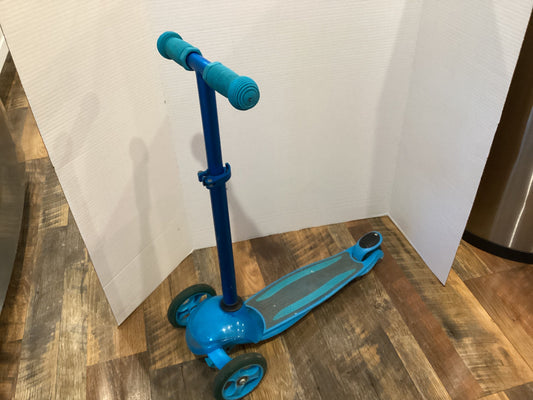 Roller Derby Blue 3 wheel scooter brake on back wheel Bike-Trike-Scooter