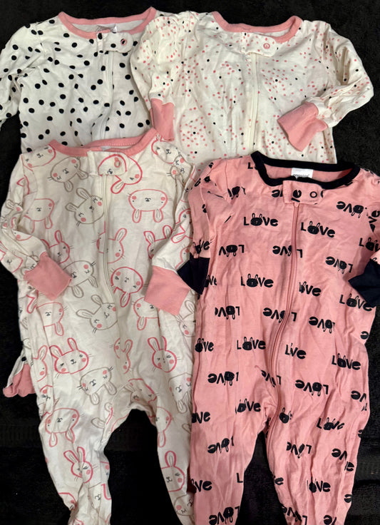 Onesie brand 4 pack pink footie pjs 0-3 months Onesie brand 4 pack pink footie pjs 0-3 months 3 Months