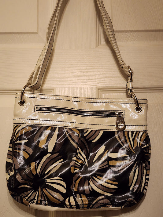 Relic - Cream w. Floral pattern Zipper Top w. inside zip pocket Purse